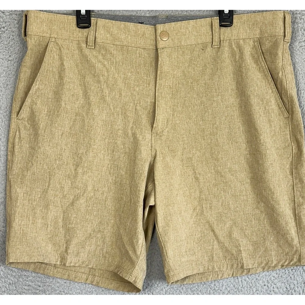IZOD Saltwater Shorts Mens 38X9.5 Tan Khaki Golf Chino Stretch Flat Front Casual